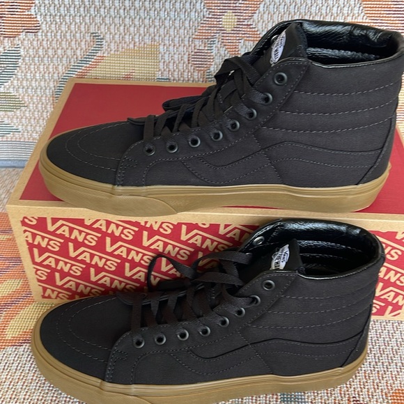 Vans Unisex Sk8-Mid Reissue Reflective Skate Shoe Canvas Gum Black/Light Gum - Picture 2 of 16